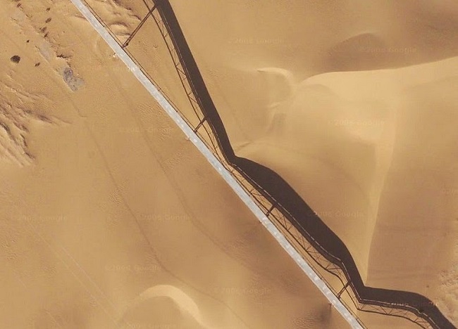 looks like a train on trestle
